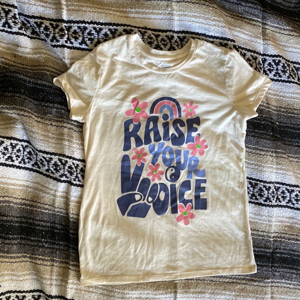 Girls old navy T shirt